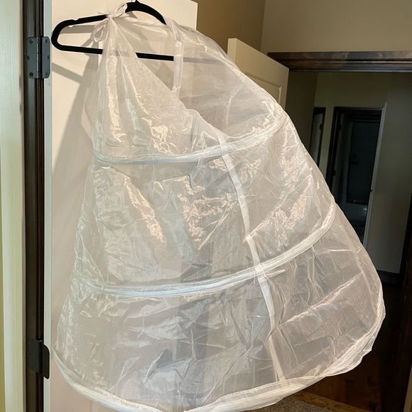 Black and blue long sleeved dress with button detail and front zipper closure. - Picture 6 of 6